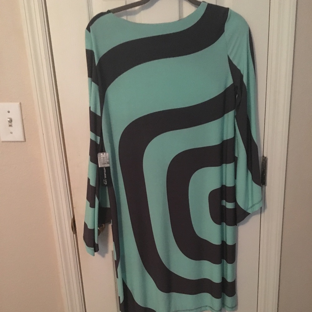 Dress - Picture 2 of 5